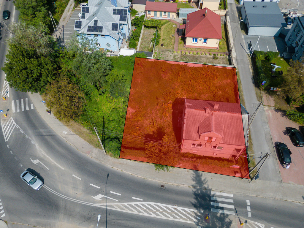 Dom w centrum Ostrowca 105m2 - działka 826m2