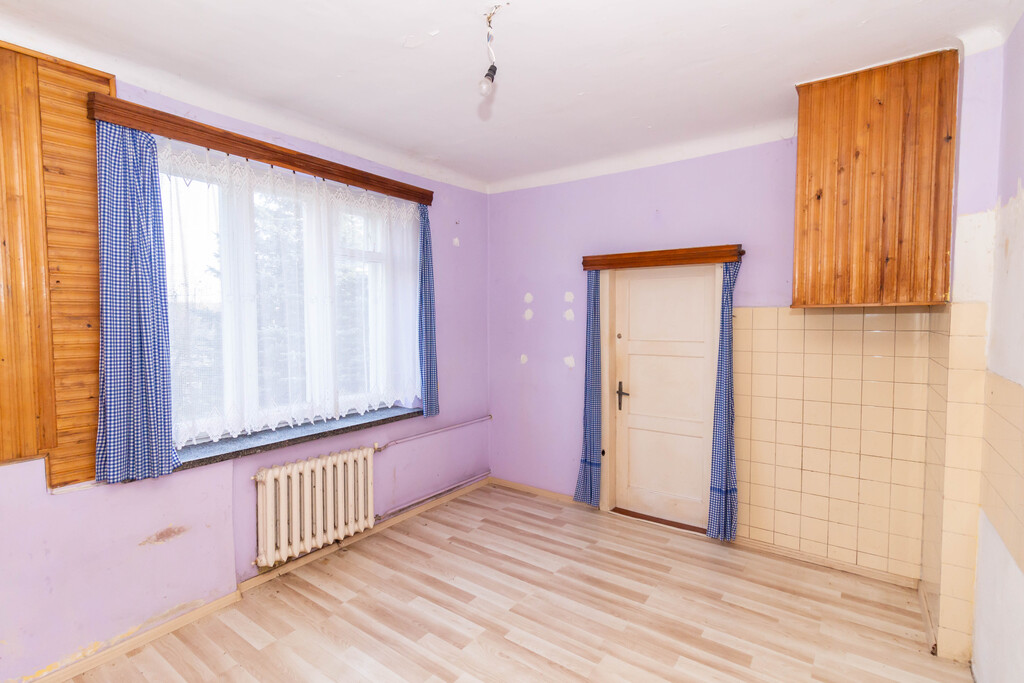 Dom 260m2, z dużym warsztatem, własny staw, 5300m2