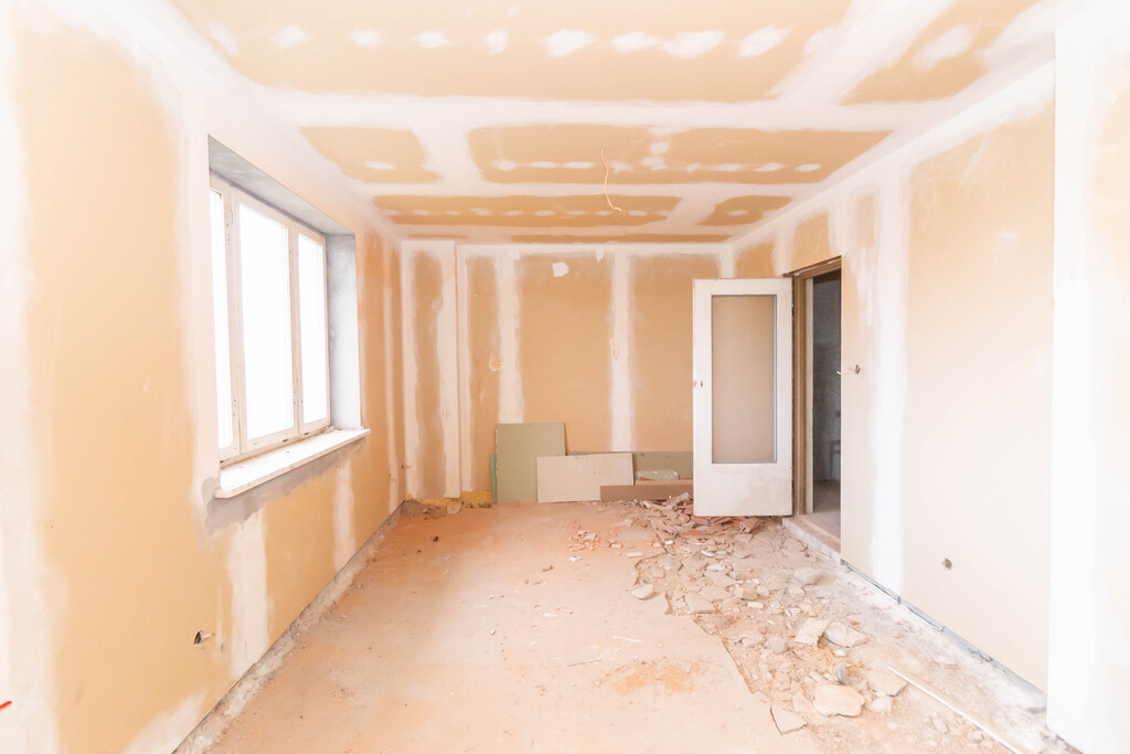 Dom 260m2, z dużym warsztatem, własny staw, 5300m2