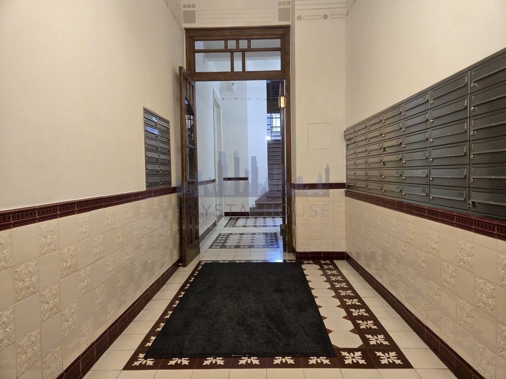 Hala Koszyki apartament w zabytkowej kamienicy