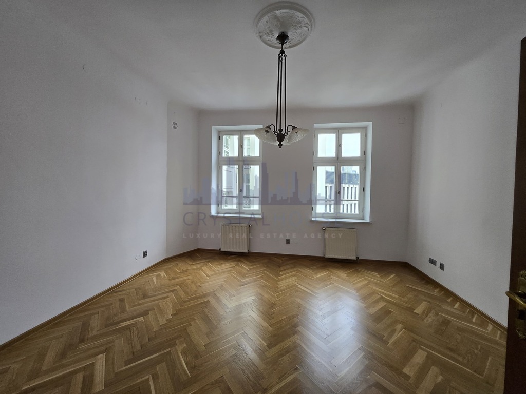 Hala Koszyki apartament w zabytkowej kamienicy