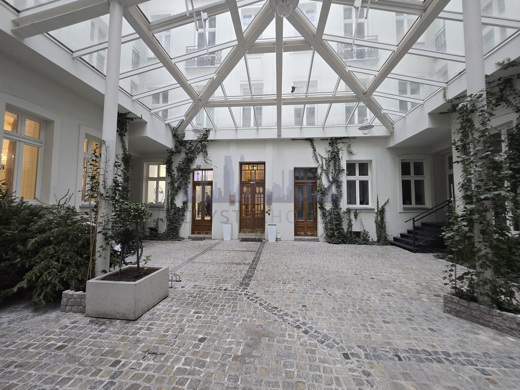 Hala Koszyki apartament w zabytkowej kamienicy