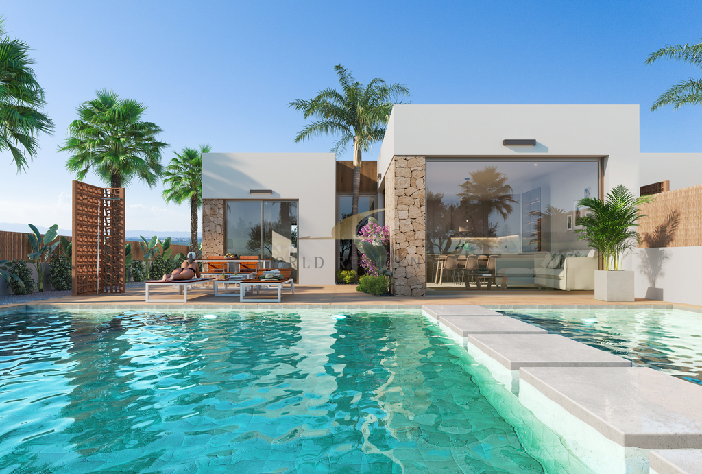 Villa z basenem przy polu golfowym w Los Alcázares