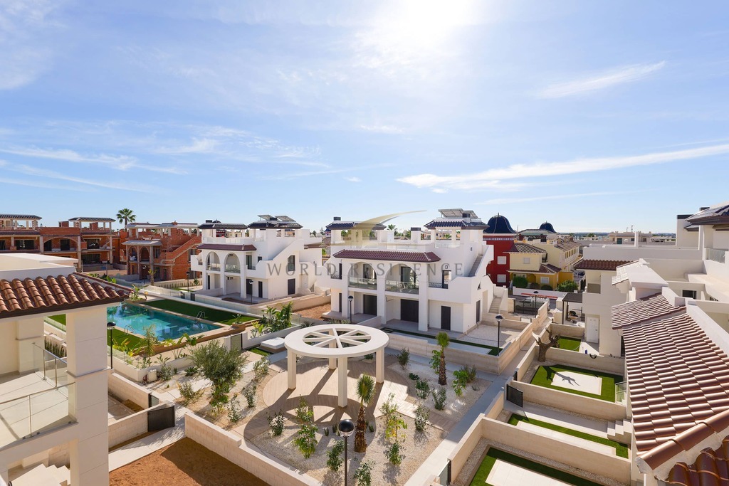Villa bliźniacza z basenem w Ciudad Quesada