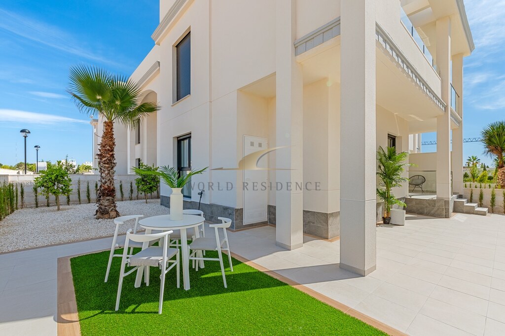 Apartament z ogrodem i basenem w Ciudad Quesada
