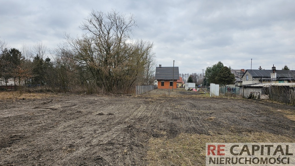 Działka budowlana pod inwestycję - Borzęcin Mały