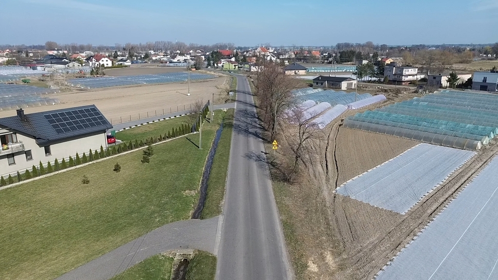 Działka w Pokrzywnicy – nieoficjalny środek Polski