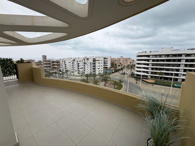 Penthouse z obszernym tarasem Alicante okolice