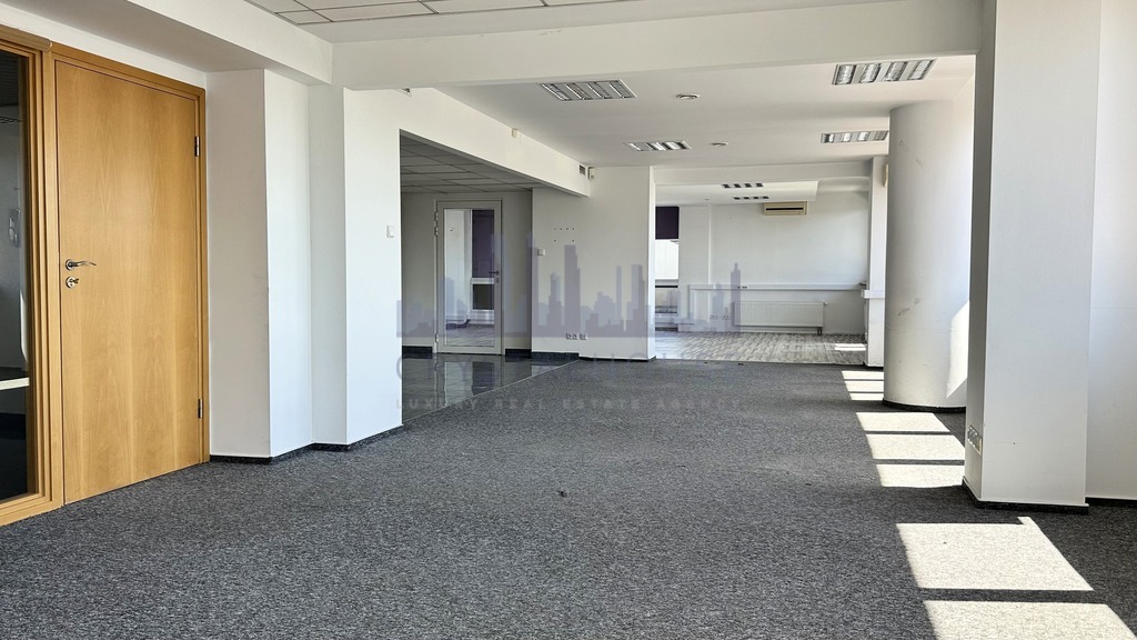 Przestronne Biuro na Wynajem – Krucza, Warszawa