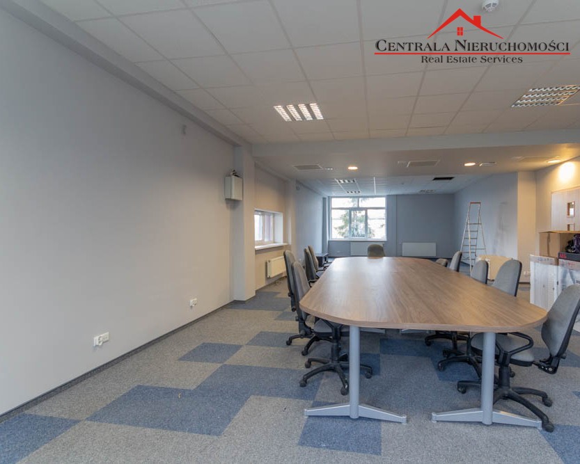 Lokal typu open space, 90 m2, nowoczesny,parking