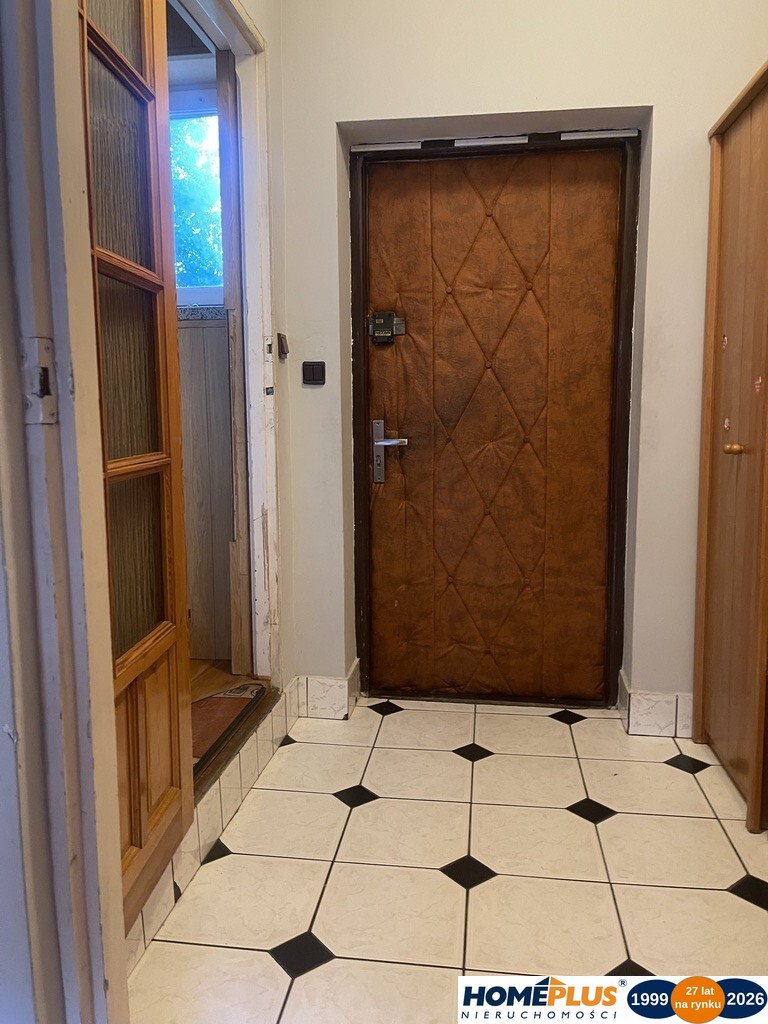 Przestronny dom 300 m², 9 pokoi, działka 800 m²