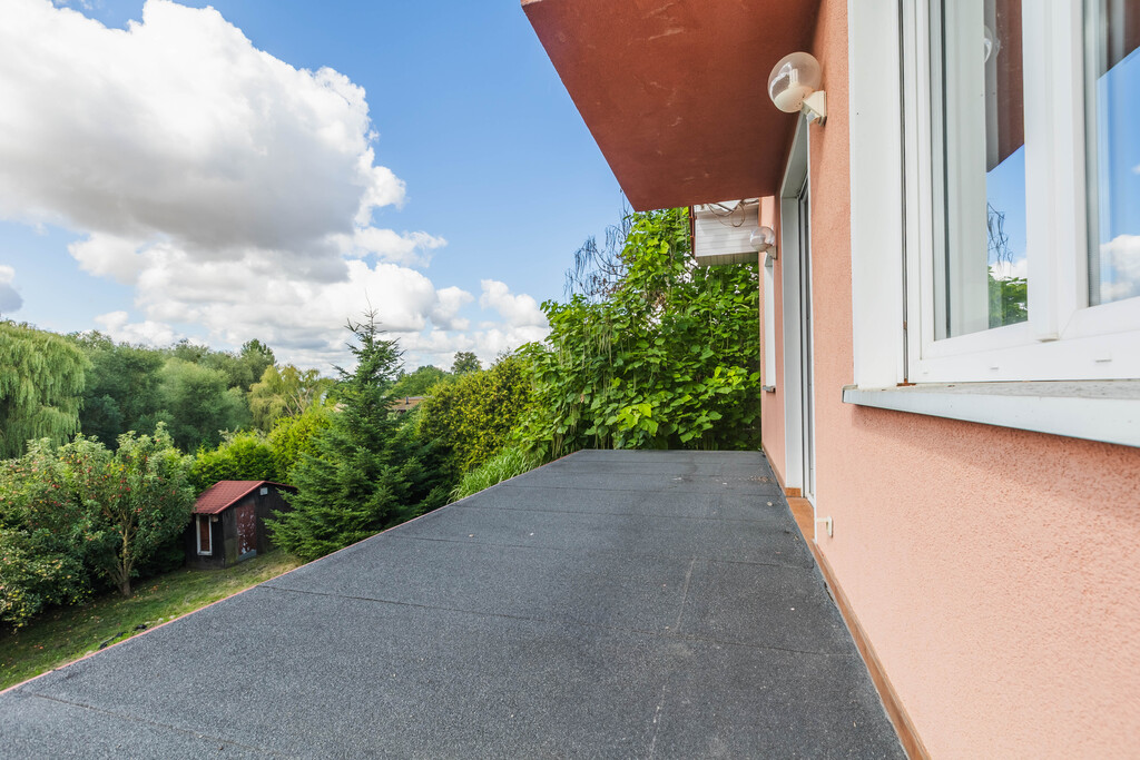 Duży, blisko jeziora i jeszcze większy niż Twoje M