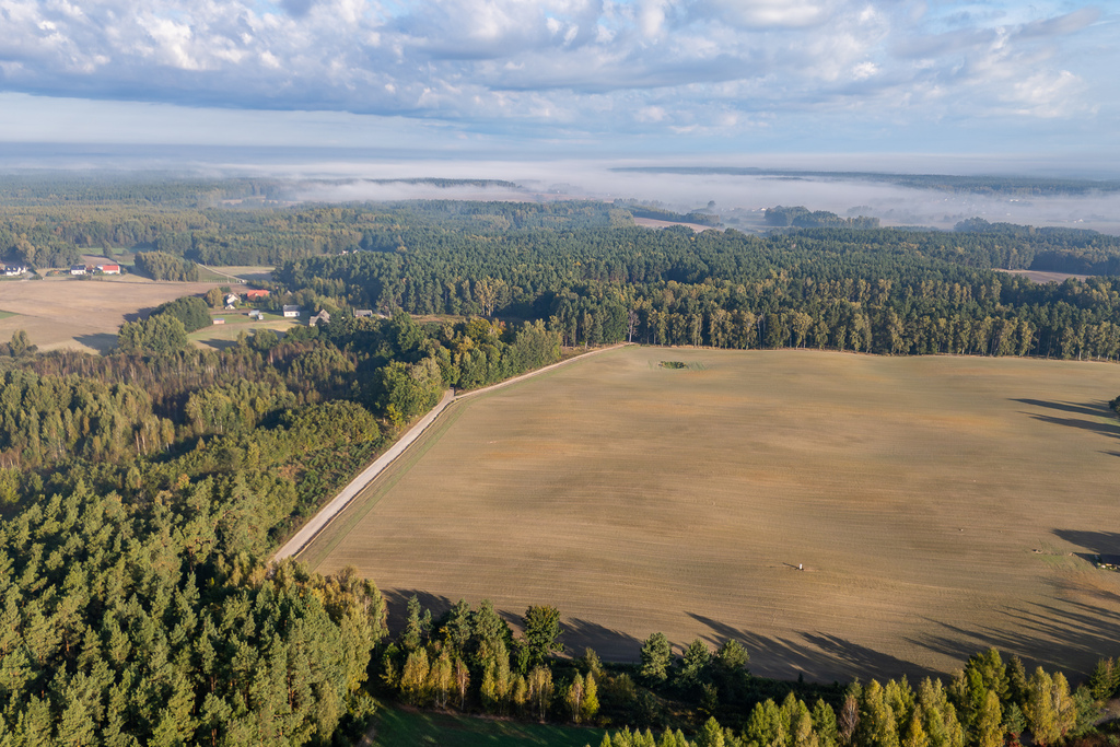 Obudź się nad jeziorem – działki na sprzedaż