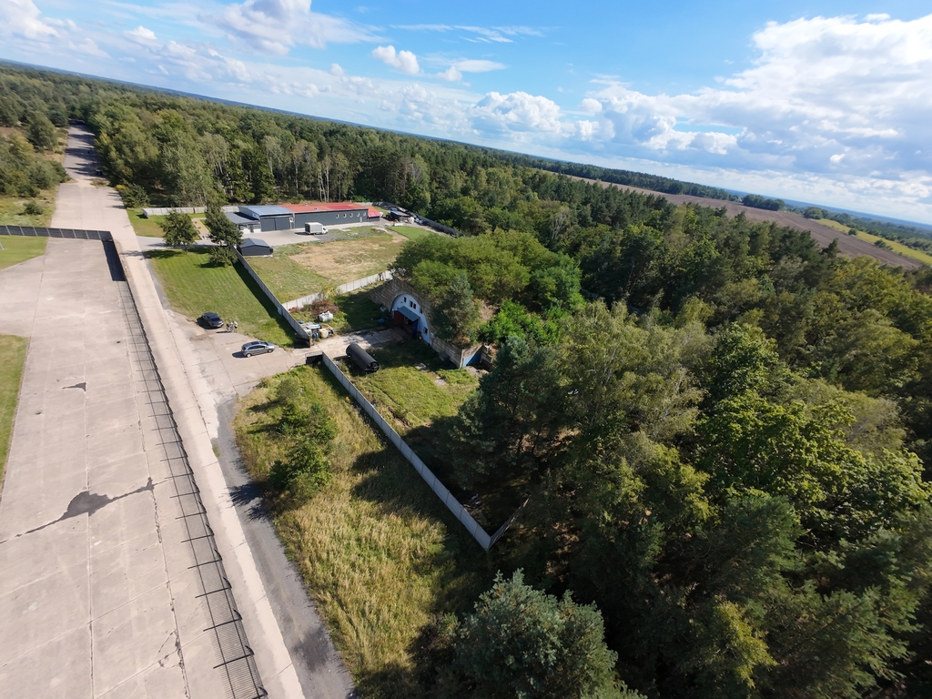 Obiekt pod działalność, 365 m², działka 0,426 ha!