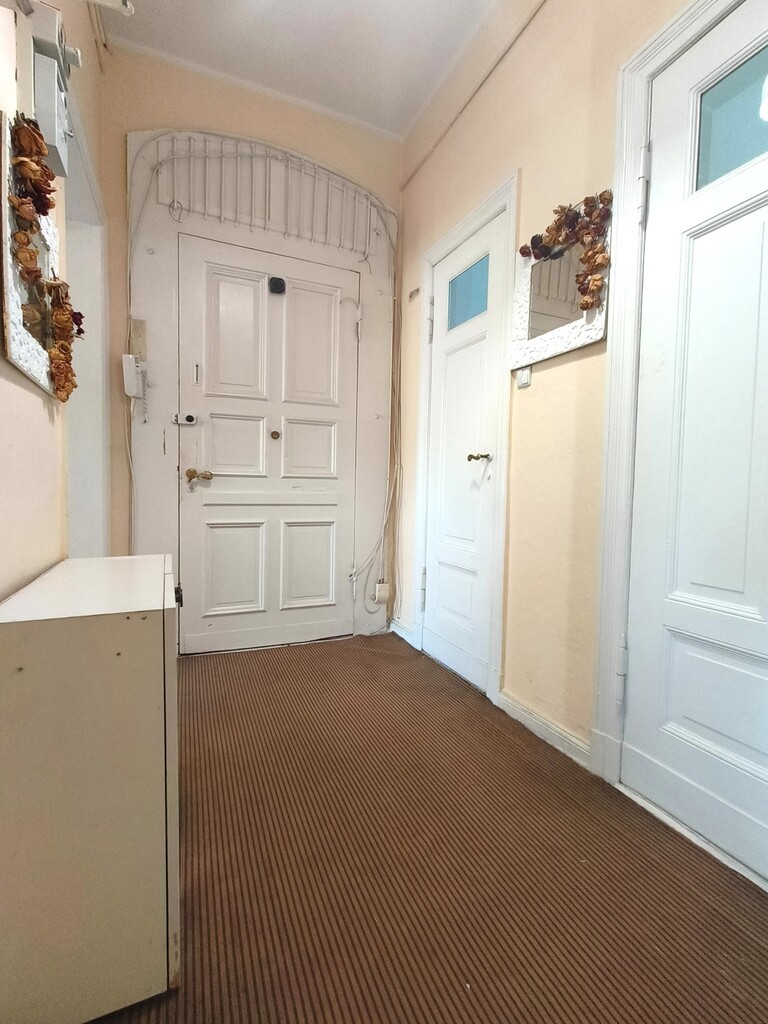 Na sprzedaż 4-pokojowe mieszkanie w Kamienicy