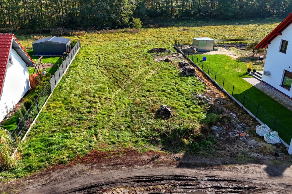 Działka budowlana 787 m² w Nowym Dworze