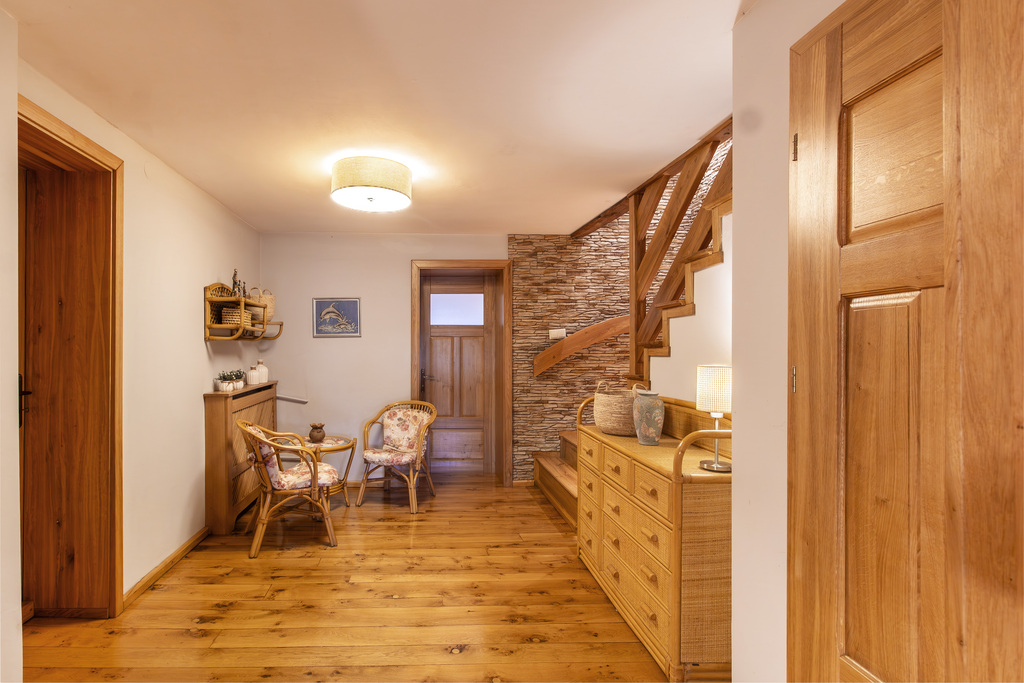 Dom 160m² z dębową podłogą i pięknym ogrodem