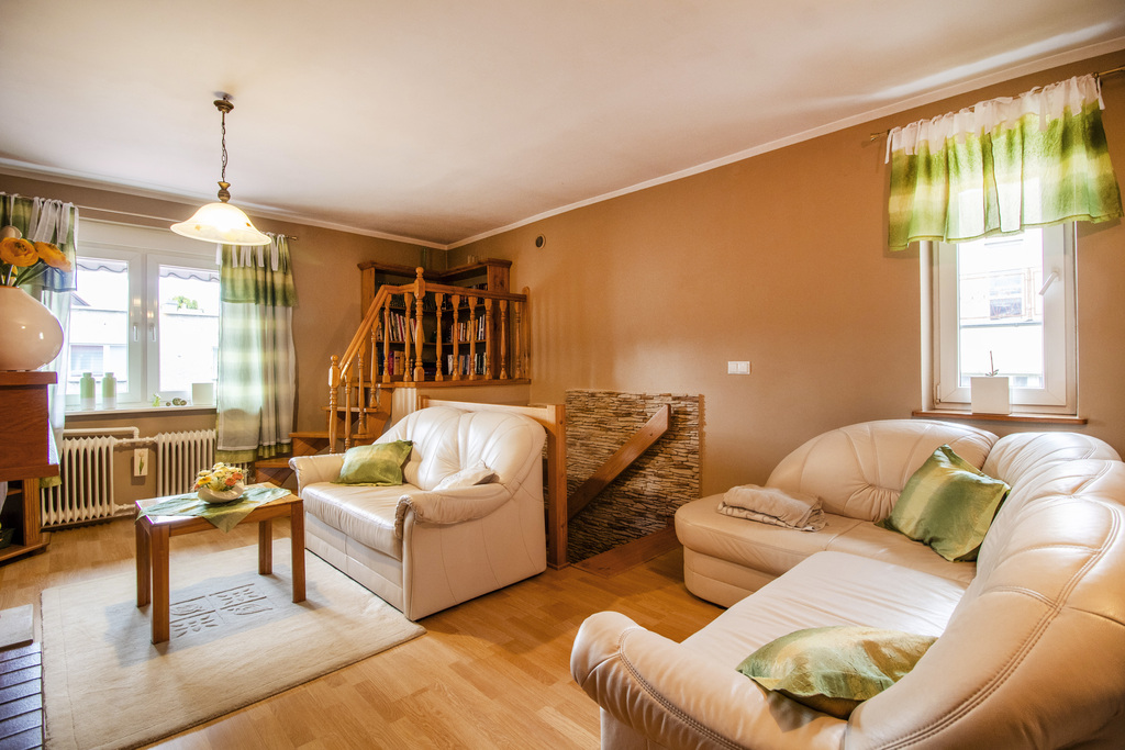 Dom 160m² z dębową podłogą i pięknym ogrodem