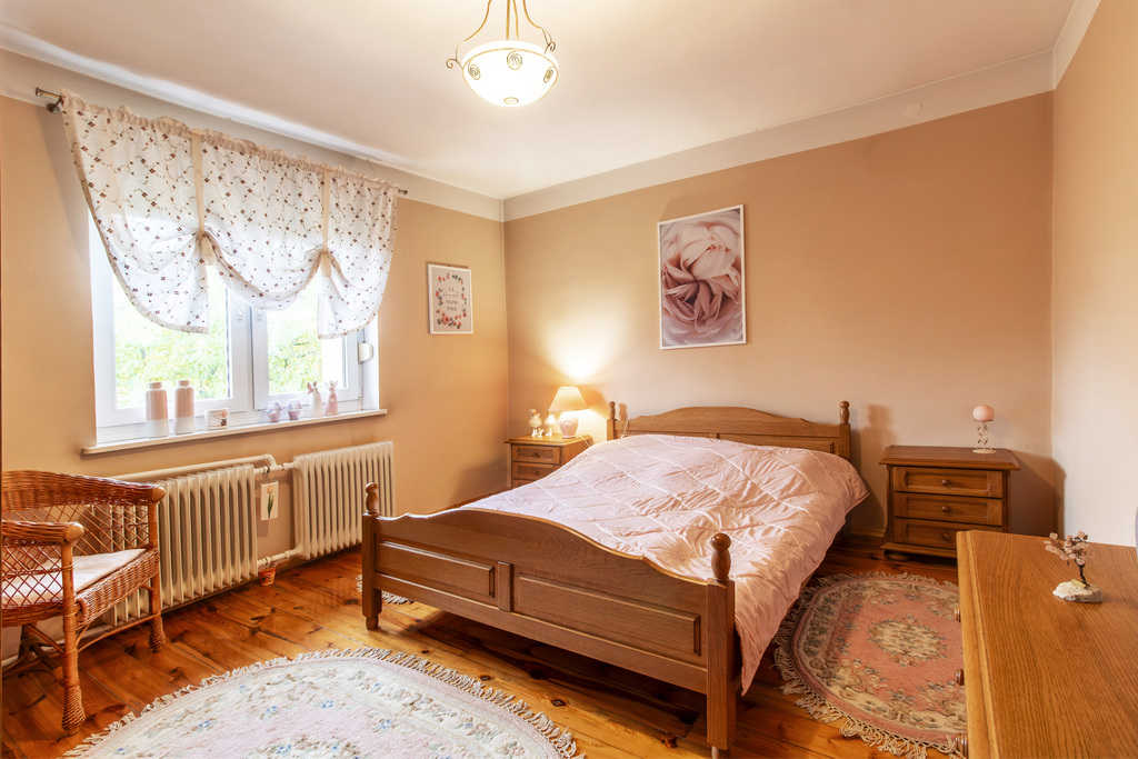 Dom 160m² z dębową podłogą i pięknym ogrodem