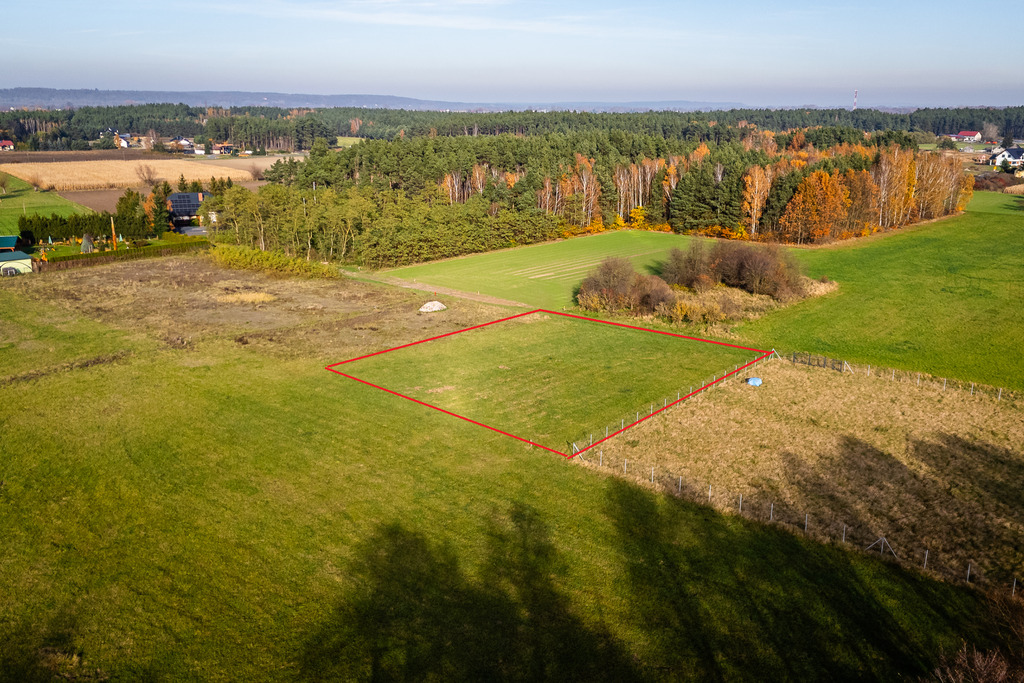 Działka z Warunkami Zabudowy - 3003 m2, k. Chełmna
