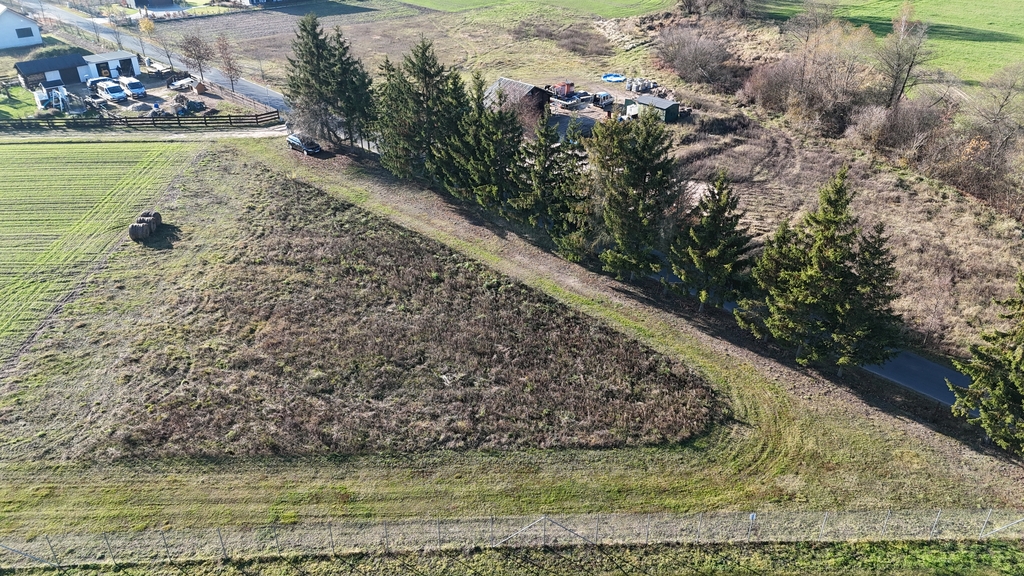 Działka 1681 m² – otoczona lasem i łąkami