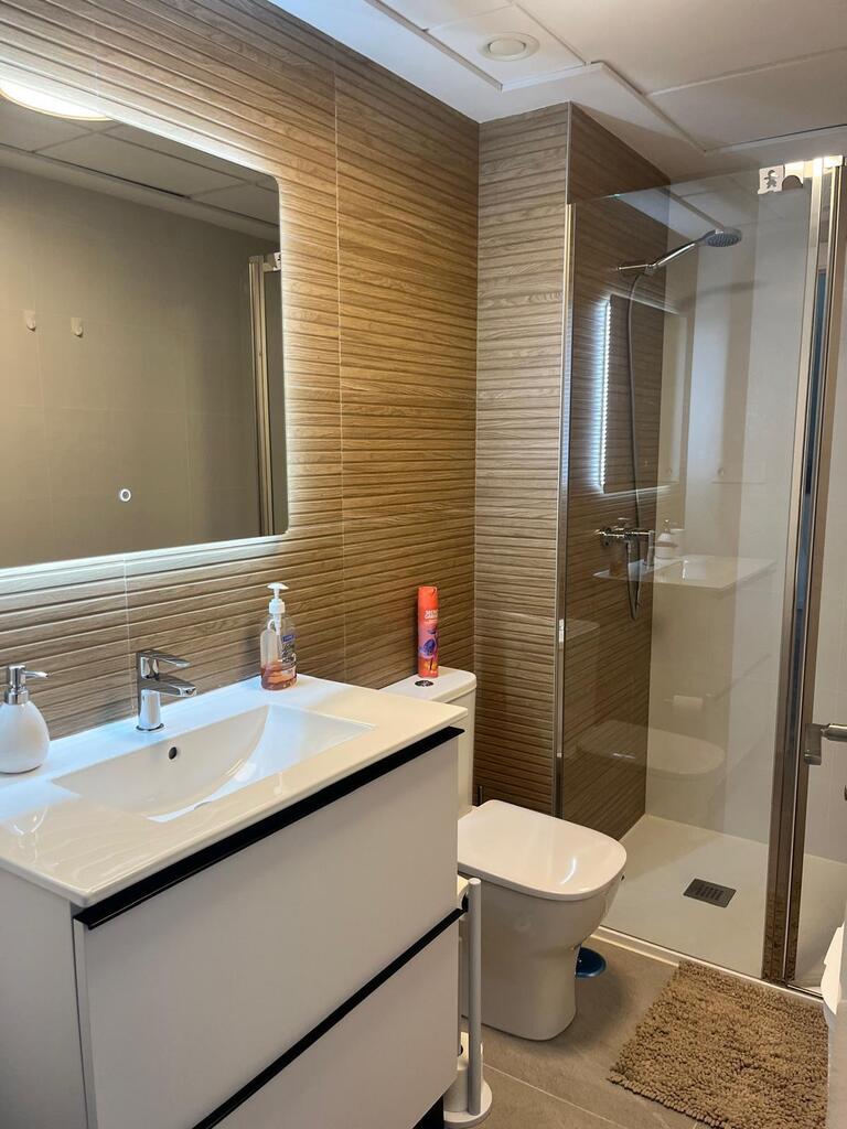 Nowy, gotowy i wyposażony penthouse w Gran Alacant