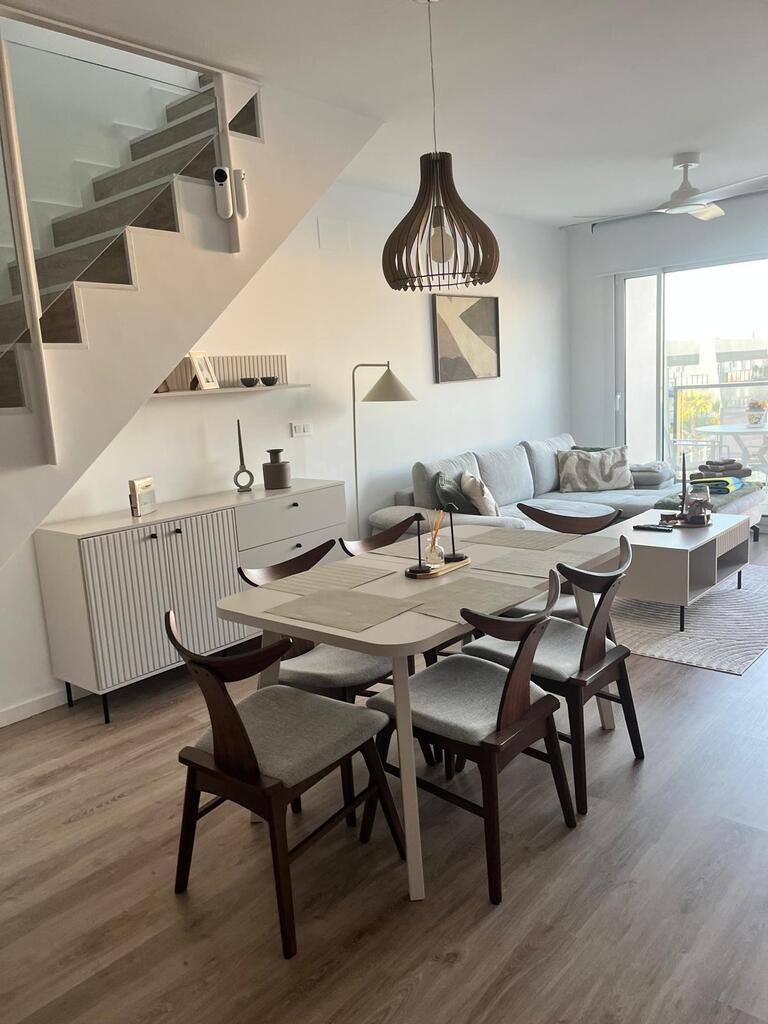 Nowy, gotowy i wyposażony penthouse w Gran Alacant