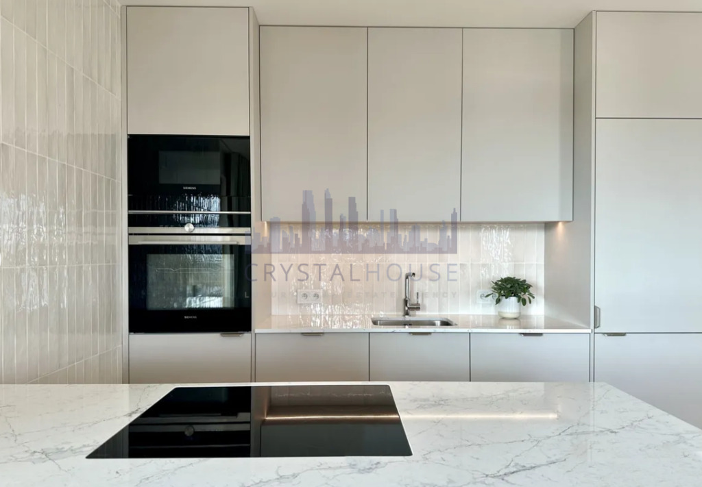 Elegancki apartament w Towarowa Square