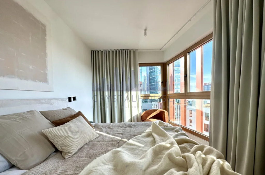 Elegancki apartament w Towarowa Square