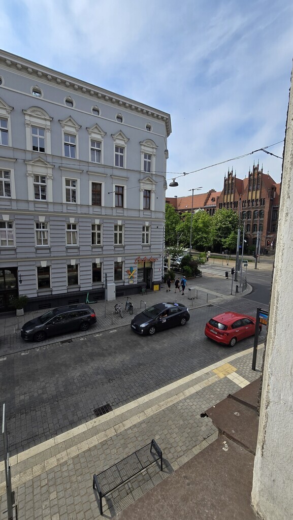 Duża kawalerka z antresolą, Centrum!