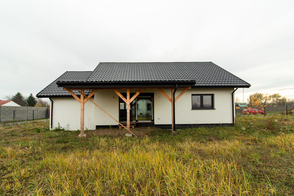 Nowoczesny dom 96m² z pompą ciepła blisko jeziora