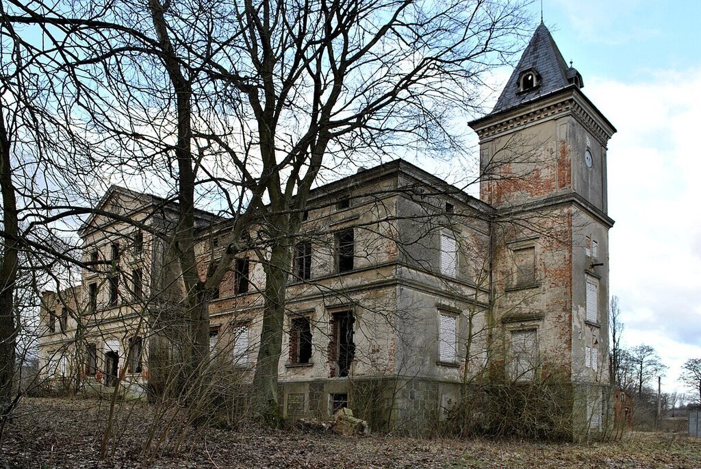 Pałac Wierzbięcin,gm.Nowogard,park-do remontu