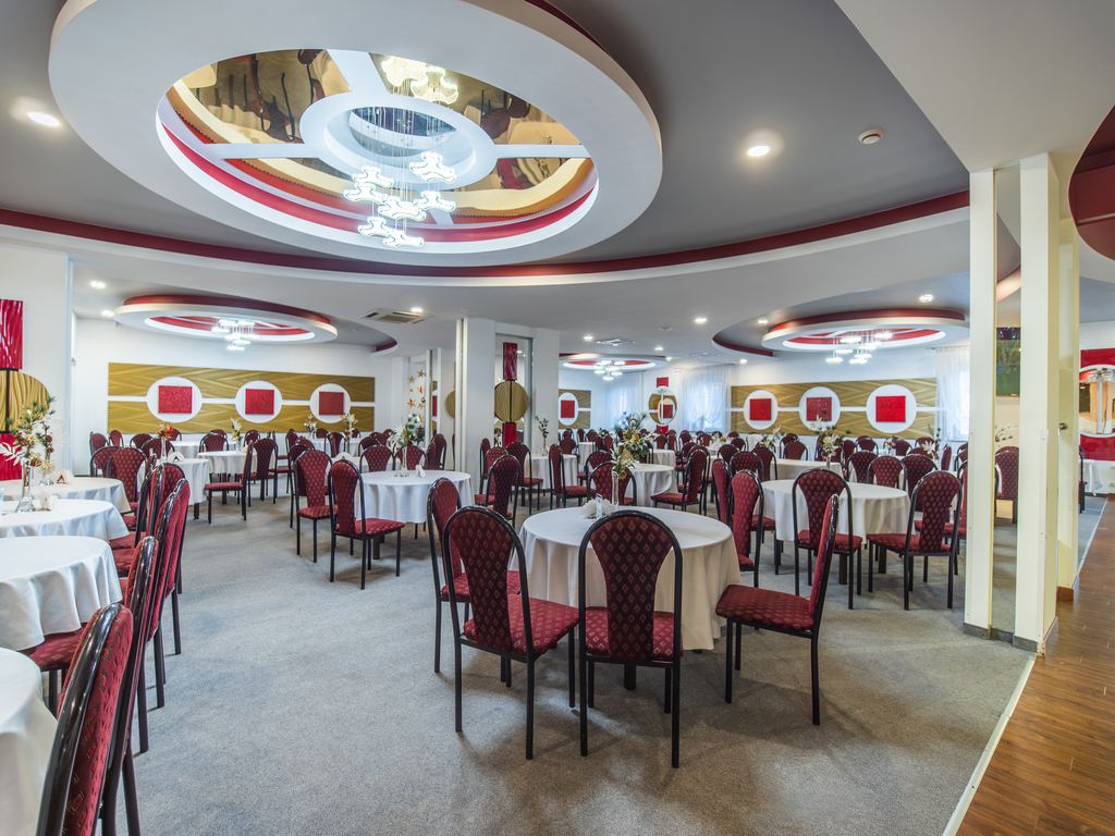 HOTEL + CENTRUM EVENTOWE | 36 POKOI | 80 MIEJSC
