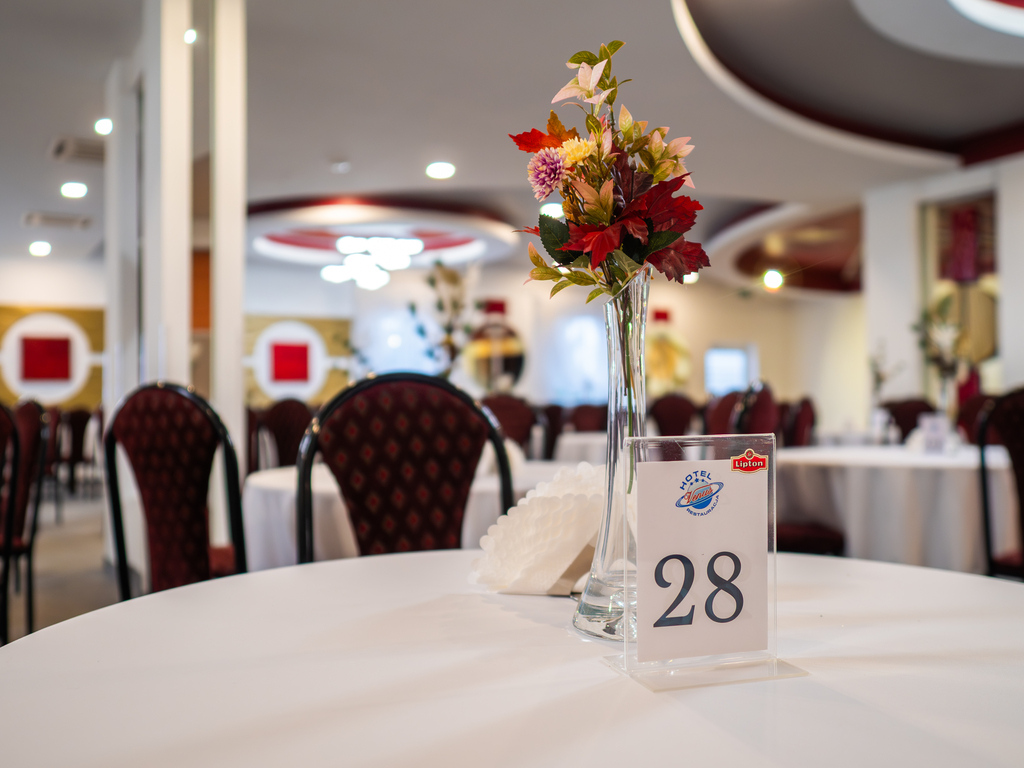 HOTEL + CENTRUM EVENTOWE | 36 POKOI | 80 MIEJSC