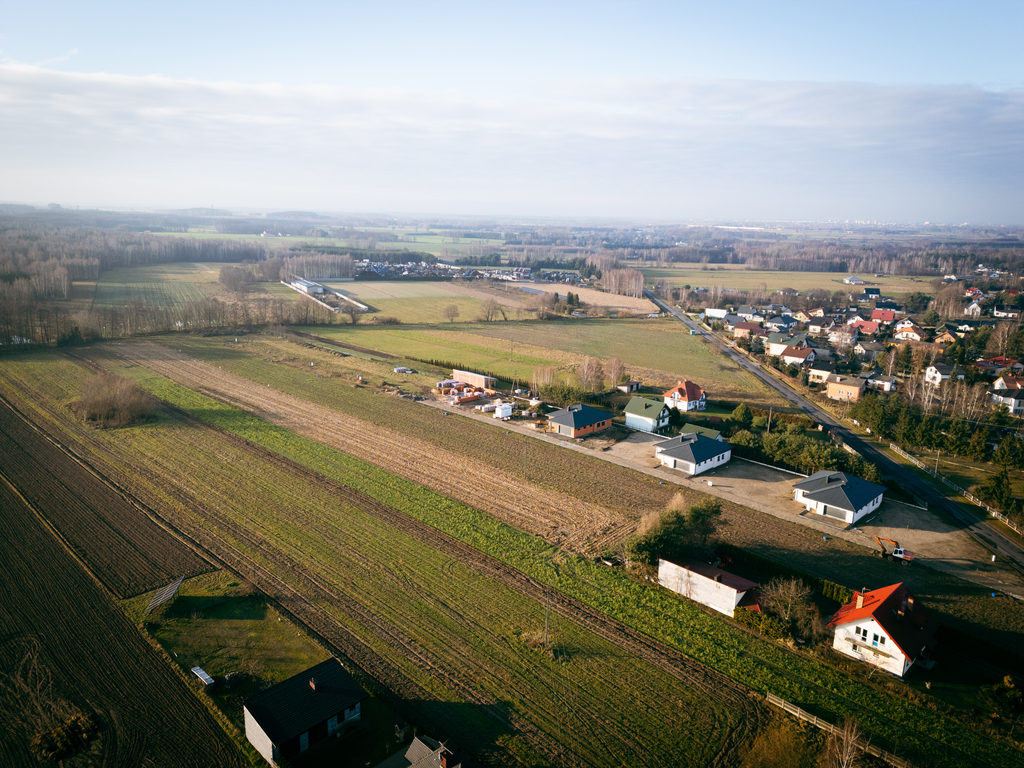 Przestronny nowy dom z garażem