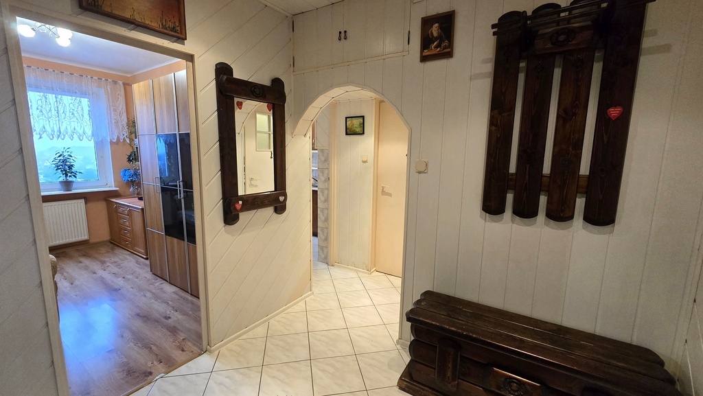 Rozkładowe  3-pokojowe + 10  m² komórka lok.