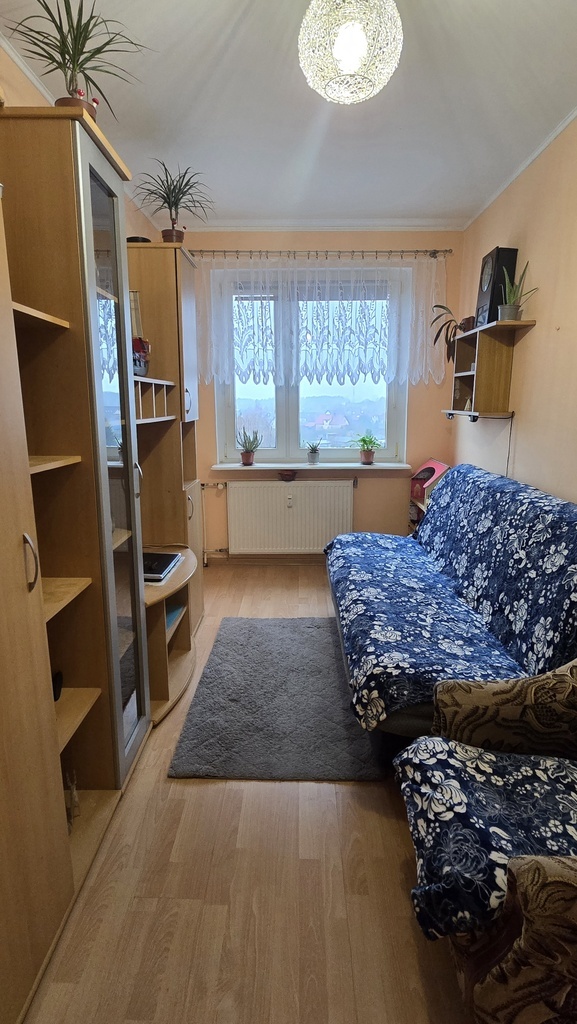 Rozkładowe  3-pokojowe + 10  m² komórka lok.