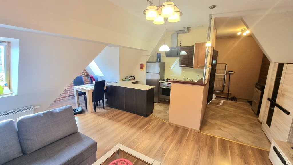Apartament w odrestaurowanej kamienicy