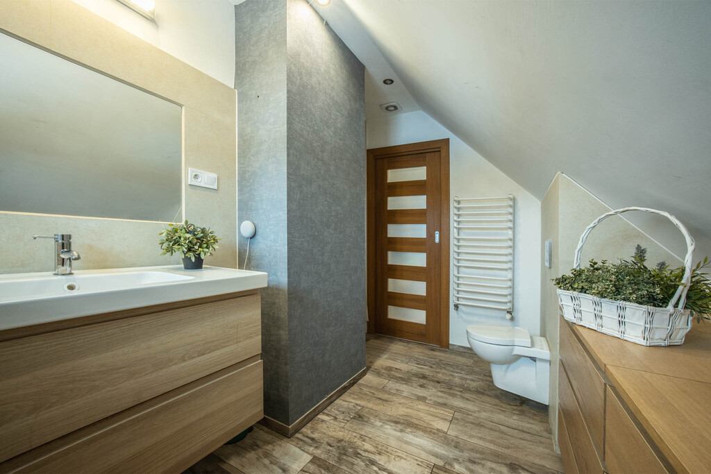 Dom wolnostojący 117,78 m² | całkowita 200 m²