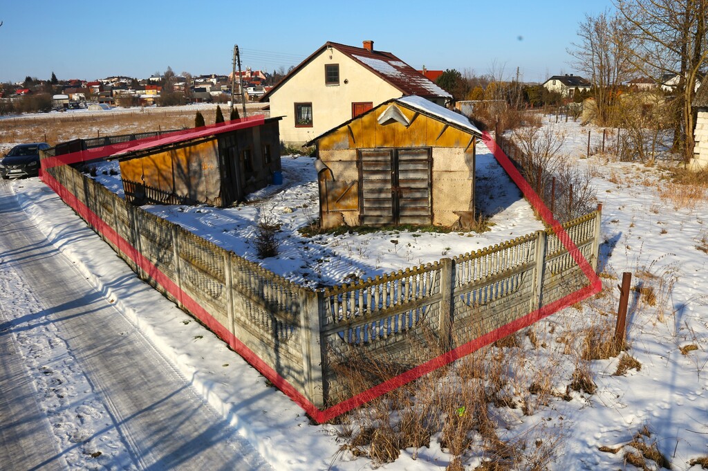 Dom z dużą działką blisko lasu