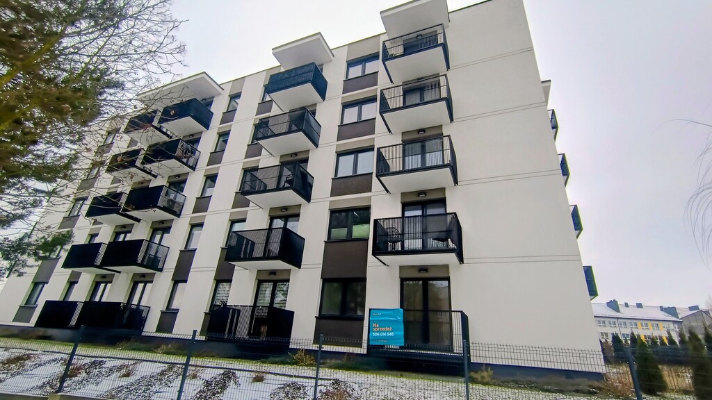 Przestronny apartament z ogródkiem
