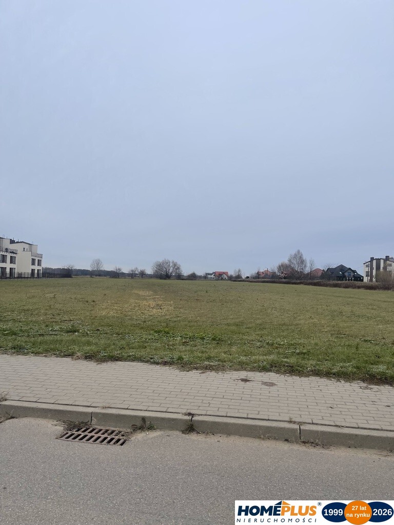 Działka 938 m² w Radzyminie, MPZP, media
