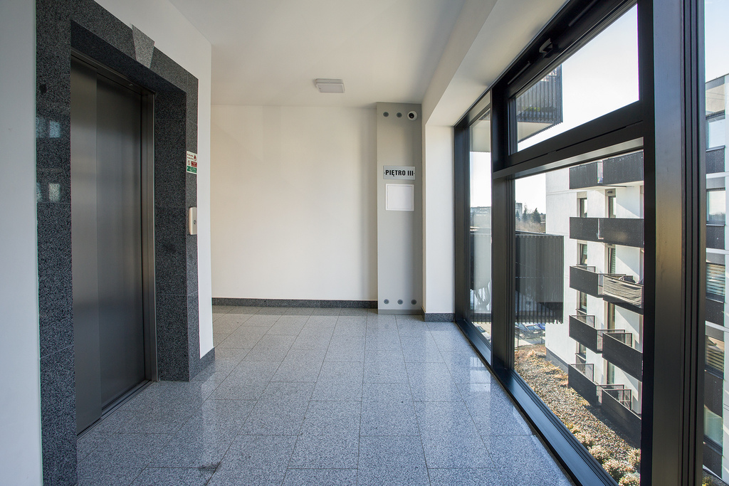 Przestronny apartament z ogródkiem