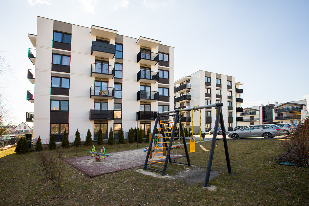 Przestronny apartament z ogródkiem