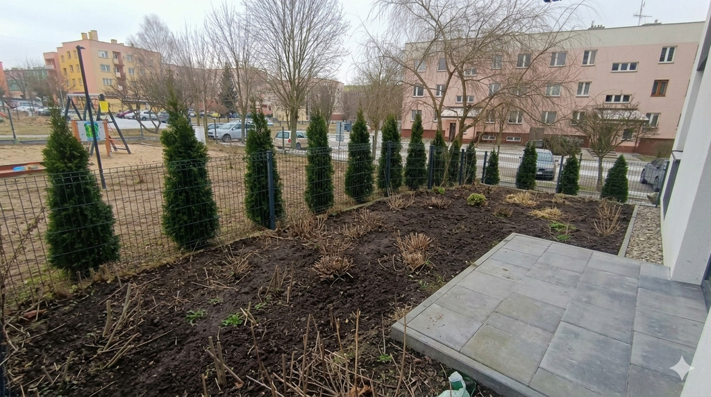 Przestronny apartament z ogródkiem