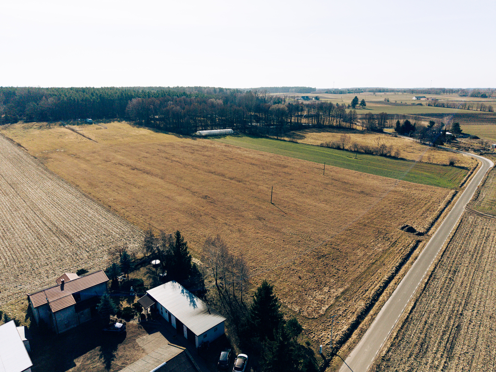 Działka 4,14 ha z zabudową zagrodową w Modlnej