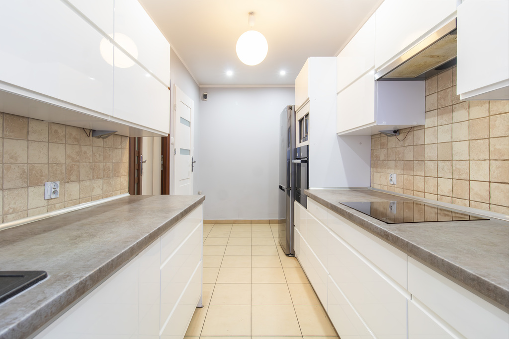 NOWA CENA - Mieszkanie 80 m2 po remoncie