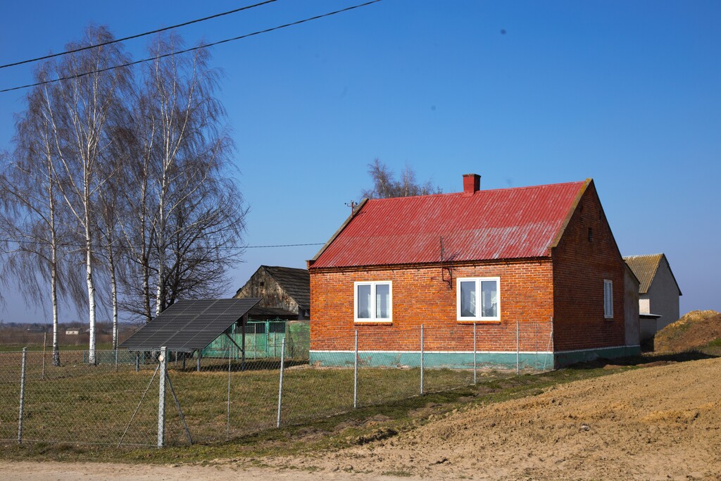 Wiejska przystań z energią słońca