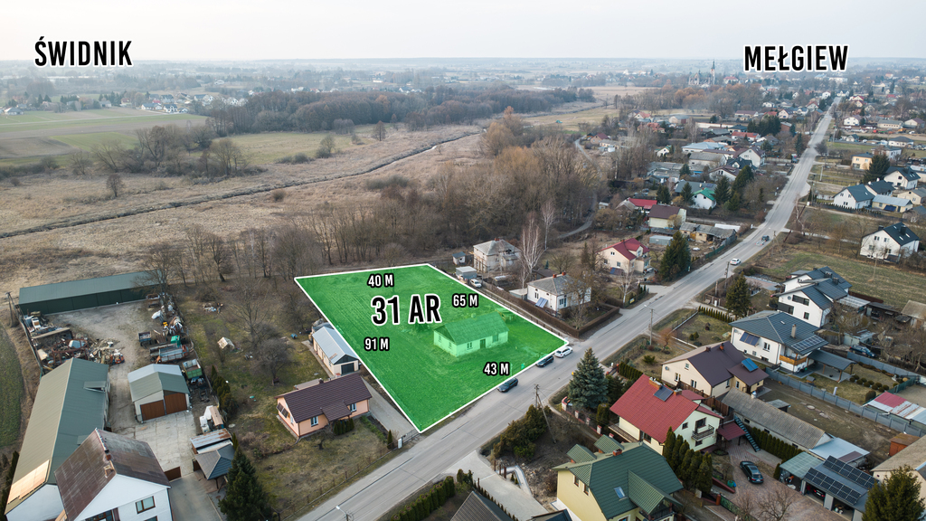 31 arów z domem i mediami – Mełgiew