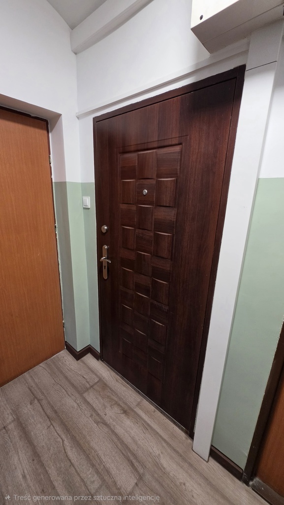 Odrestaurowana kamienica, 2 pok. I piętro